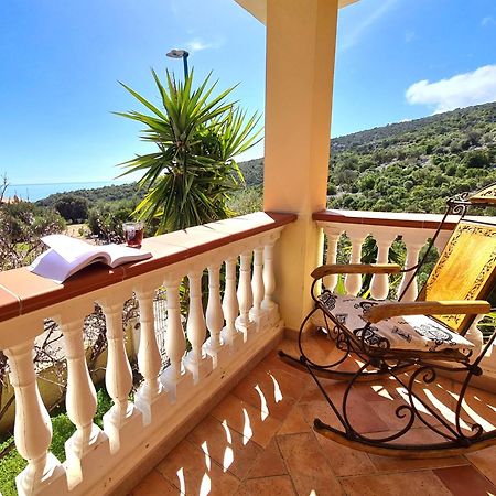 Appartement Vista Mare E Montagna à Cala Gonone Extérieur photo
